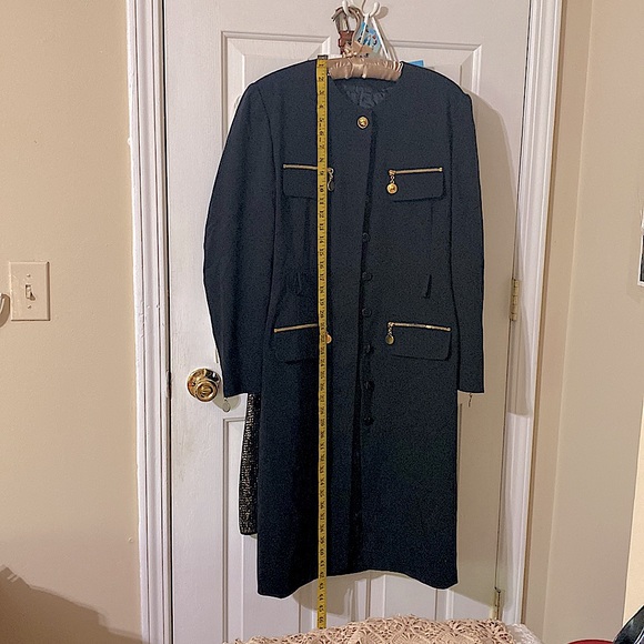 Escada coat gold hardware. - Picture 14 of 14